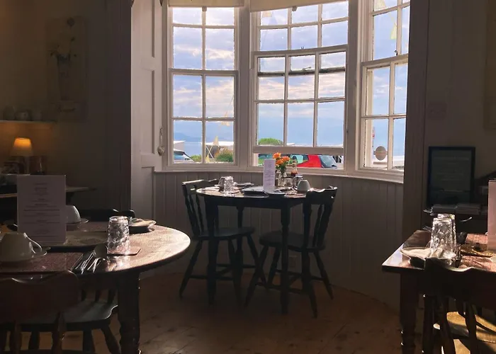 Whitecliff Guest House
